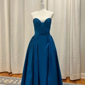 Jovani gown size 4, length altered for someone 5’1” with 2” heels. Worn once!